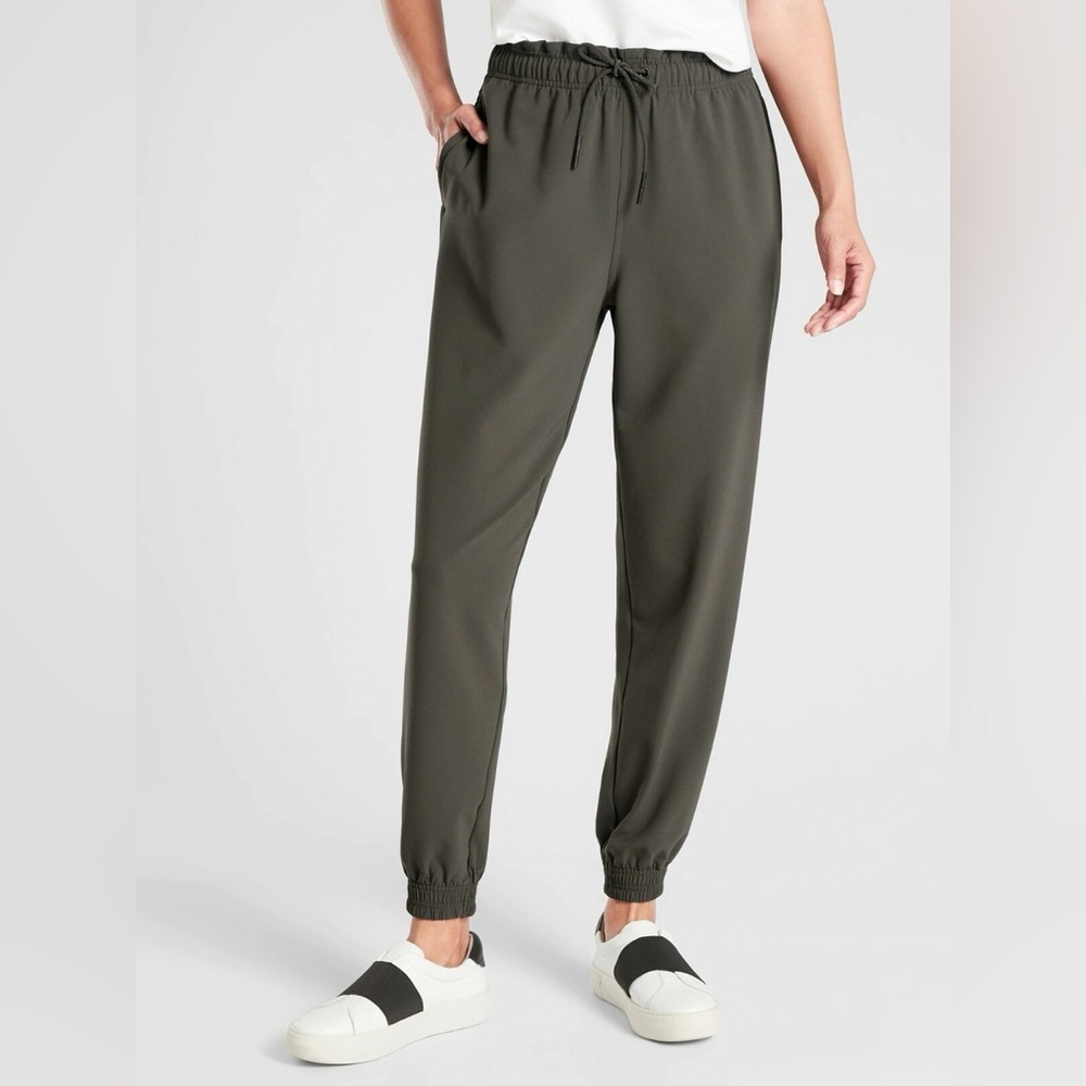 Athleta Metropolis Jogger Pants Olive Green Size 4